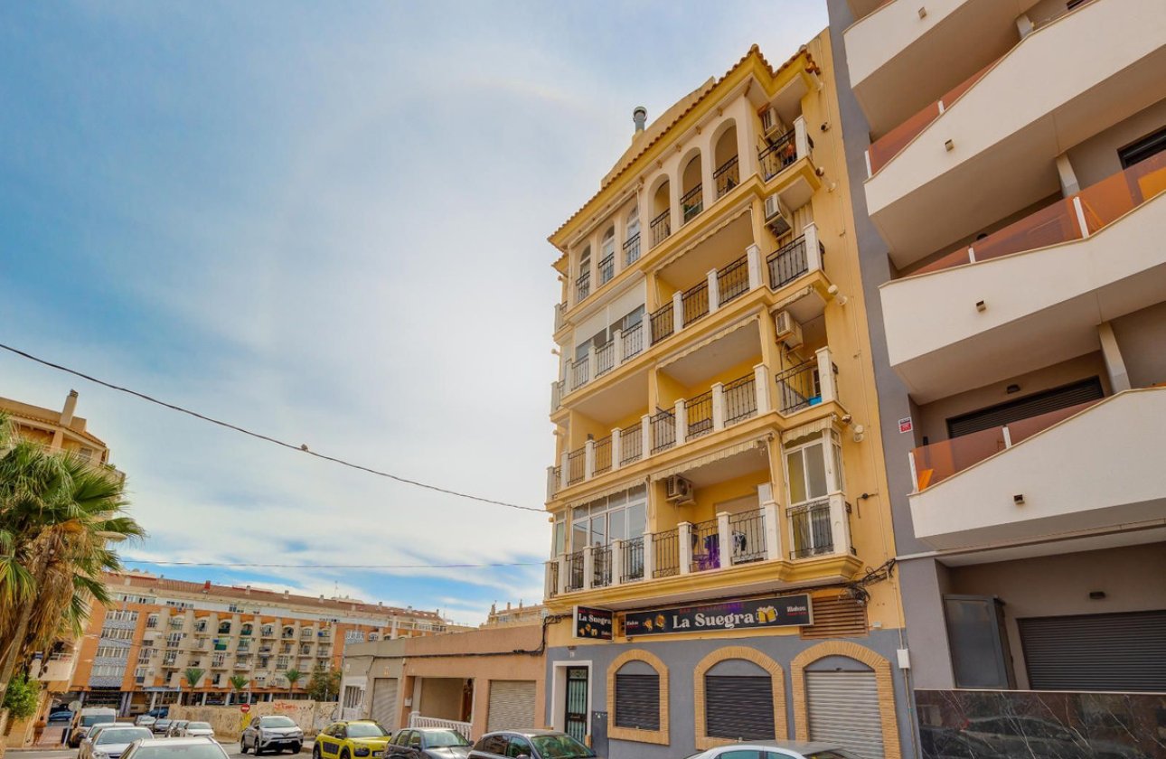 Reventa - Apartamento / piso -
Torrevieja - Torrevieja Centro