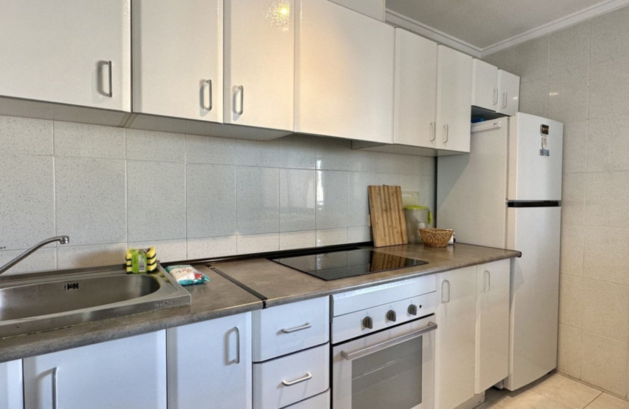 Reventa - Apartamento / piso -
Torrevieja - Torrevieja Centro