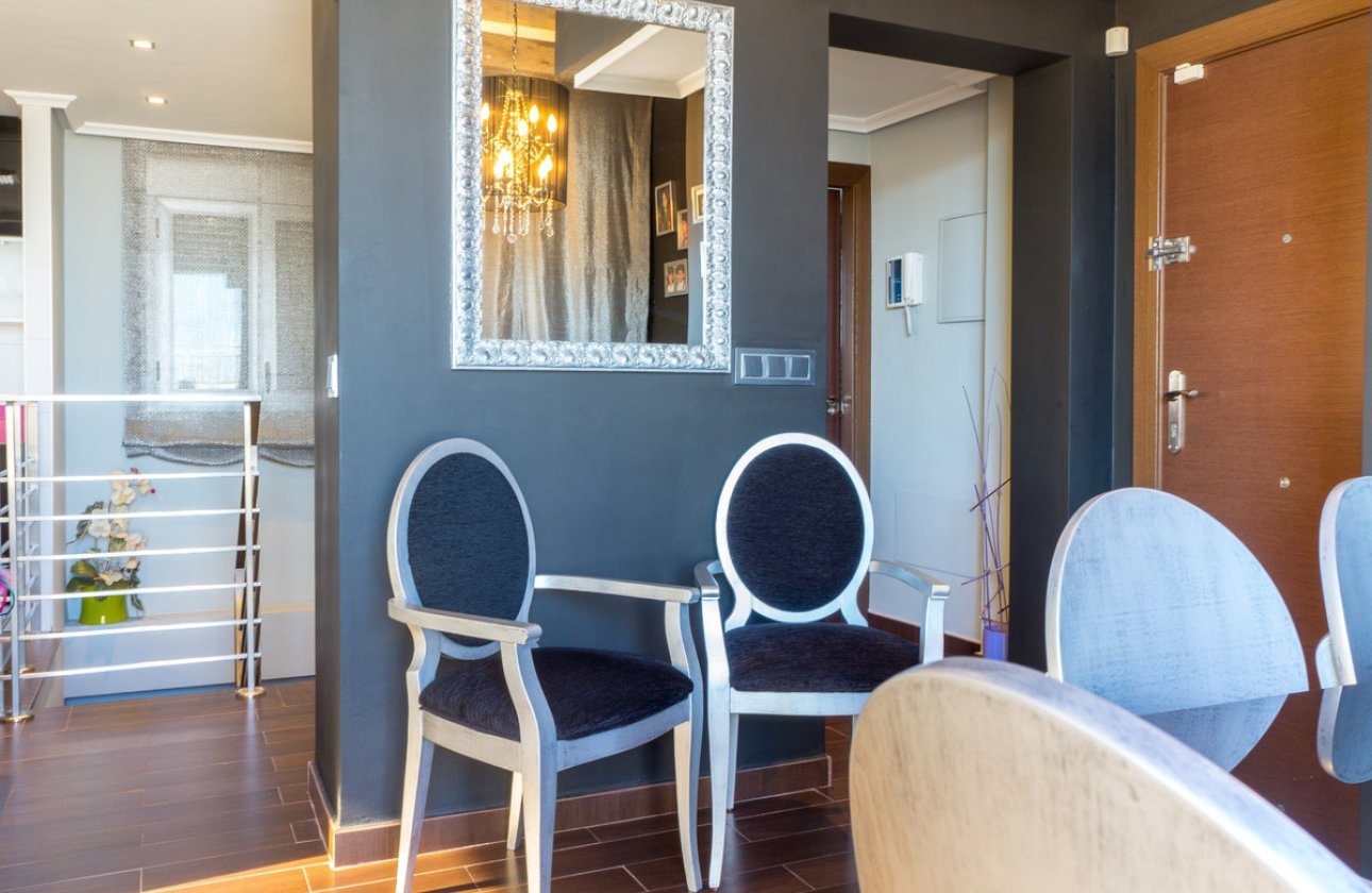 Reventa - Apartamento / piso -
Torrevieja - Torrevieja Centro