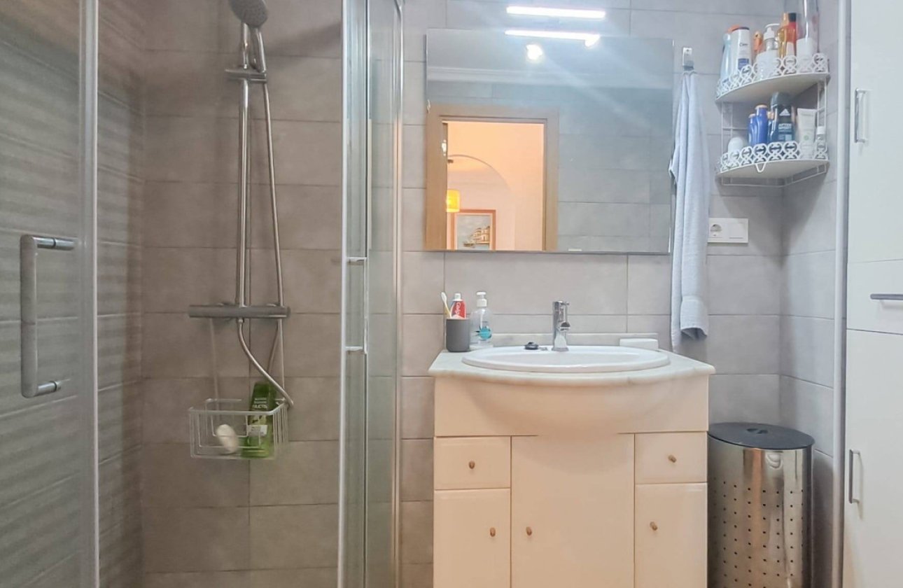 Reventa - Apartamento / piso -
Torrevieja - Torrevieja Centro