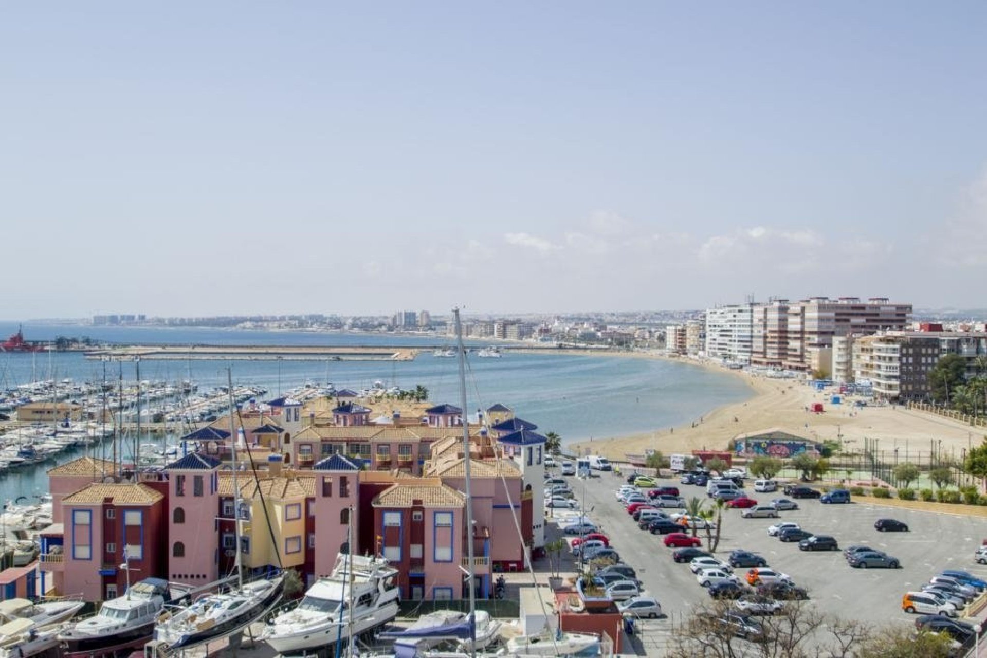 Reventa - Apartamento / piso -
Torrevieja - Torrevieja Centro