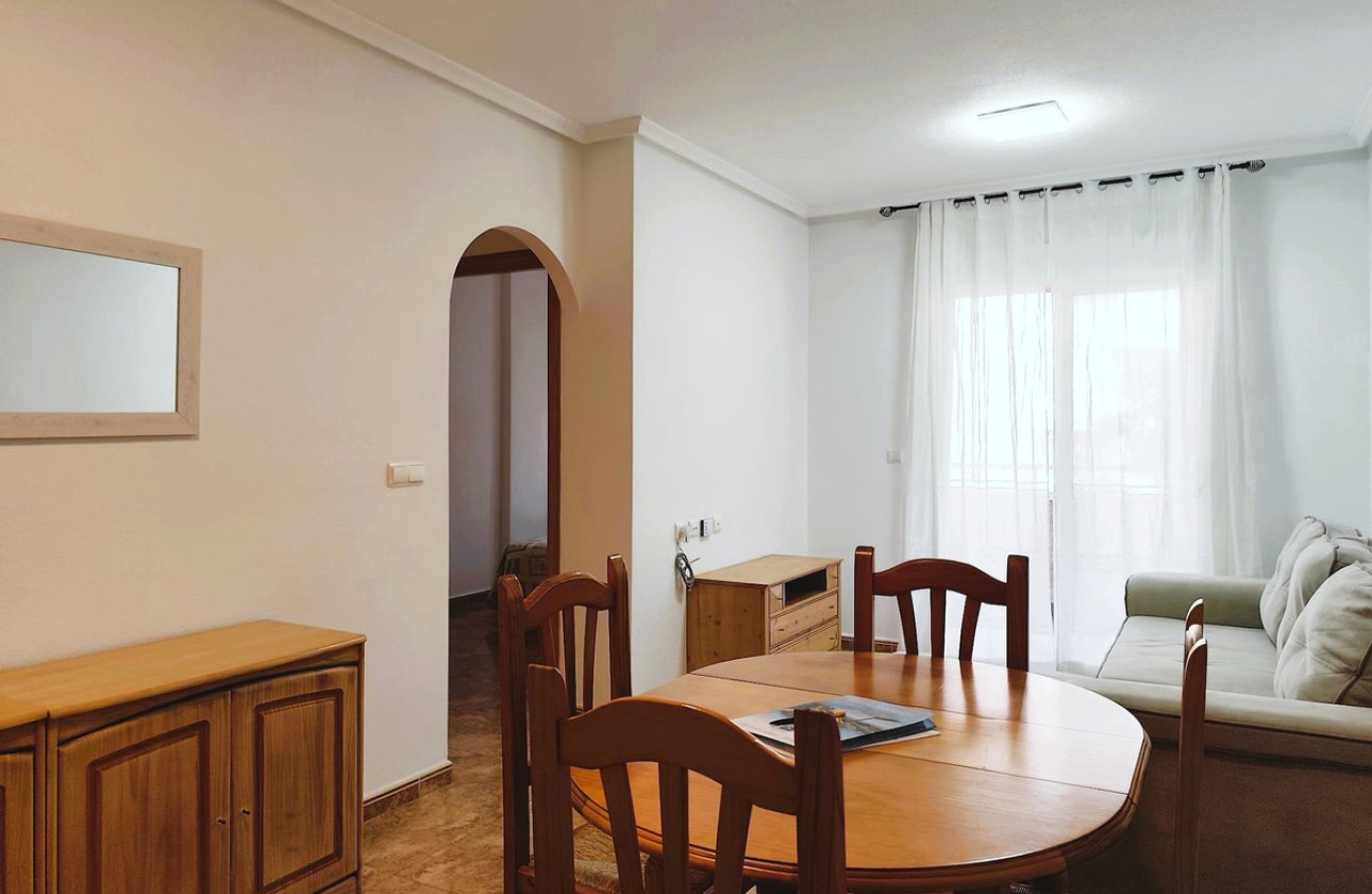 Reventa - Apartamento / piso -
Torrevieja - Torrevieja Centro