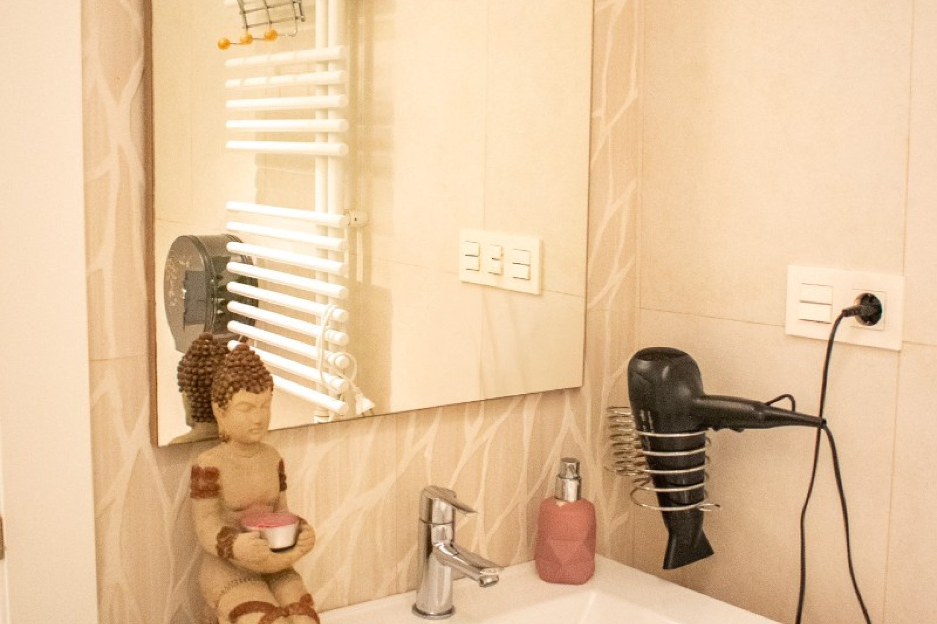 Reventa - Apartamento / piso -
Torrevieja - Torrevieja Centro