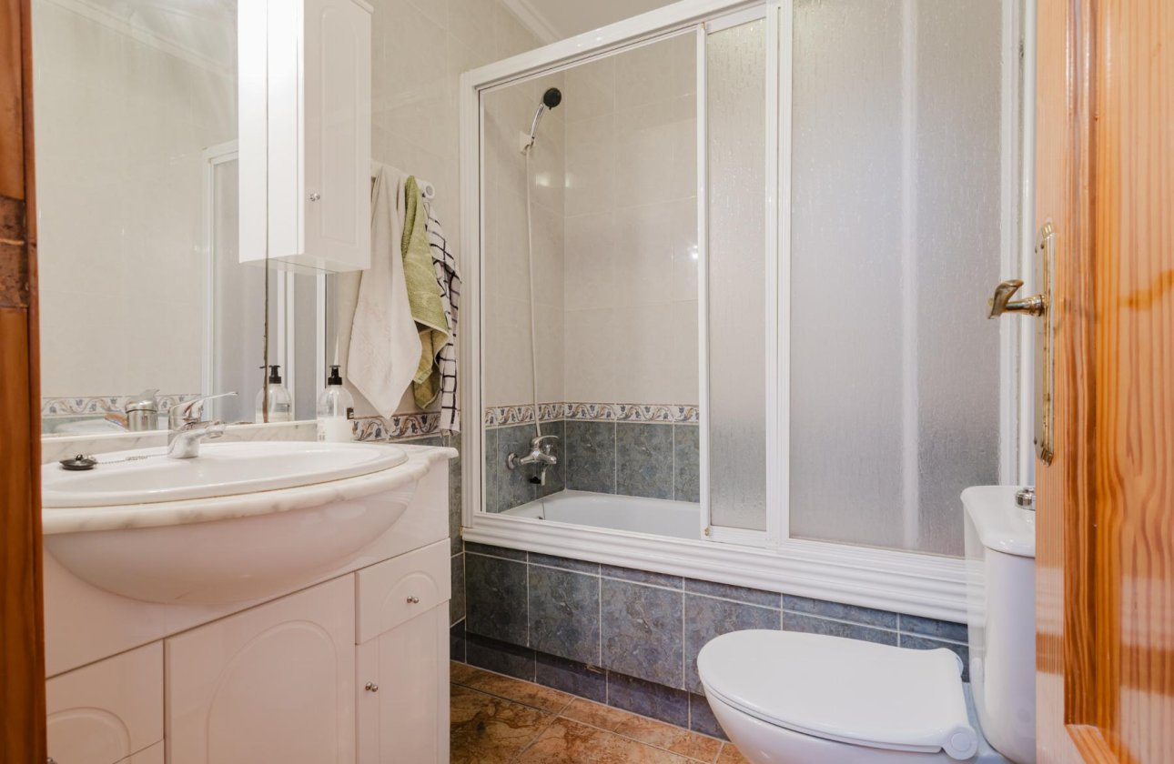 Reventa - Apartamento -
Torrevieja - Parque de Las Naciones