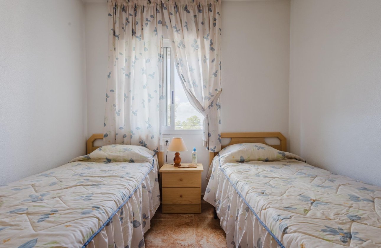 Reventa - Apartamento -
Torrevieja - Parque de Las Naciones