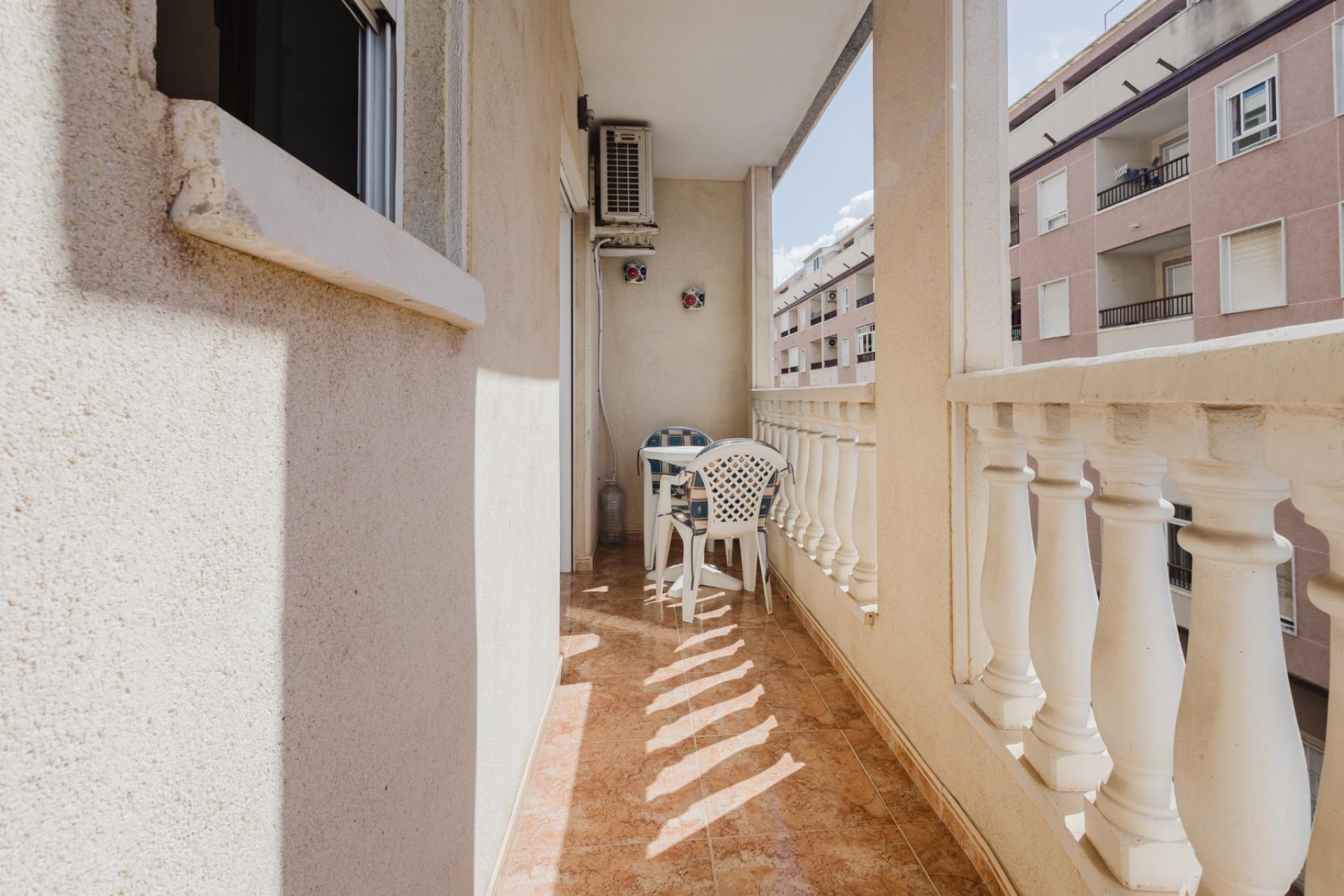 Reventa - Apartamento -
Torrevieja - Parque de Las Naciones
