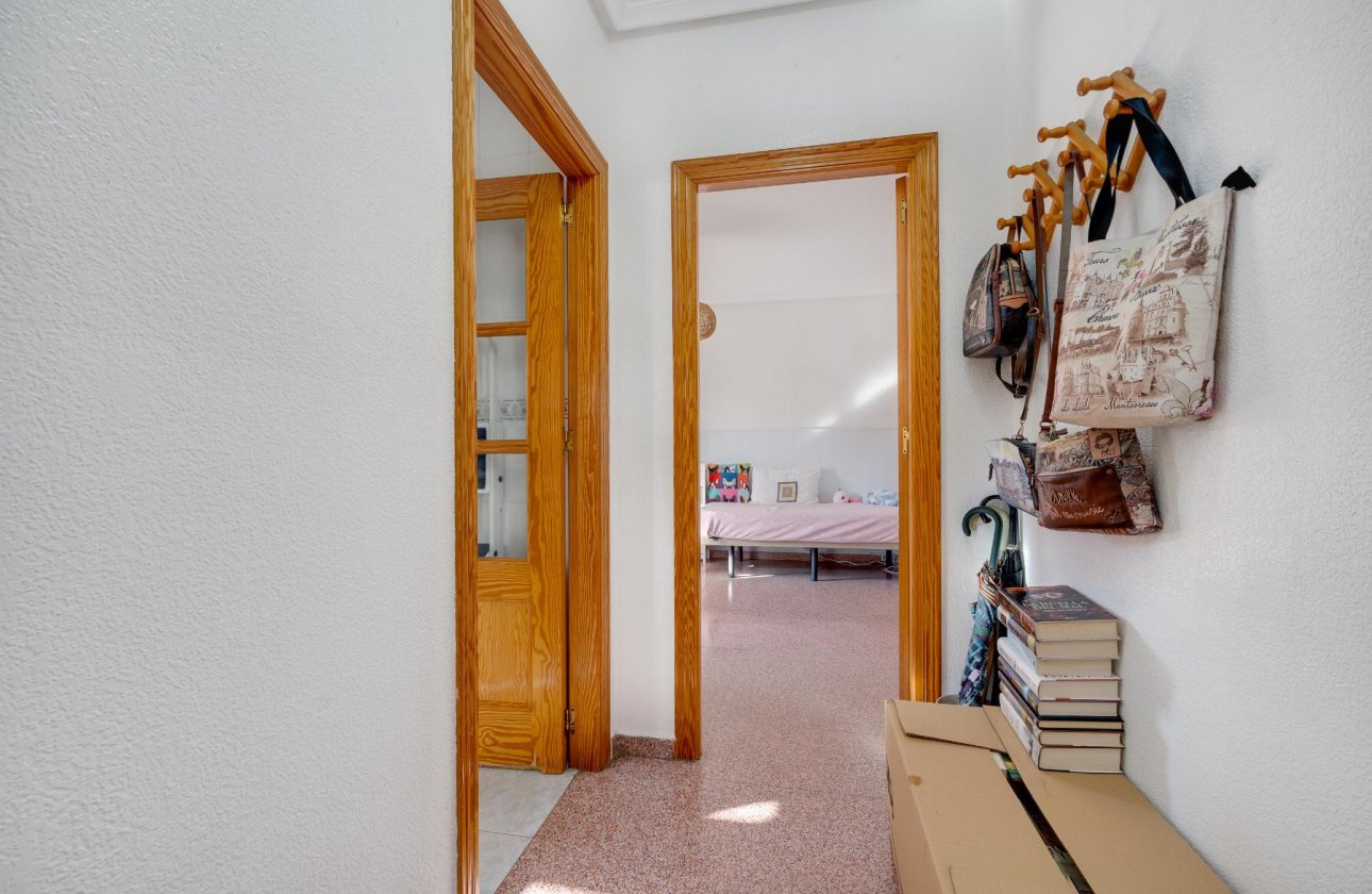 Reventa - Apartamento -
Torrevieja - Parque de Las Naciones