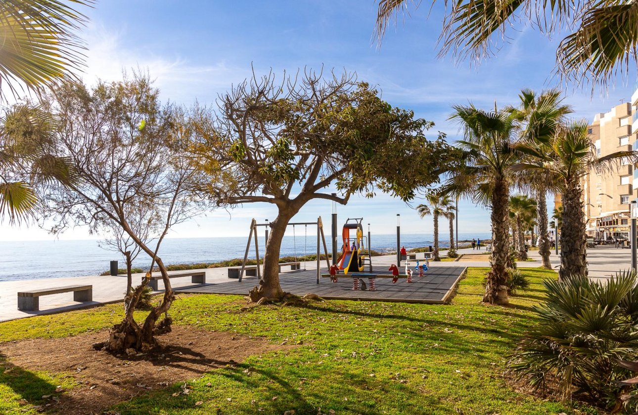 Reventa - Apartamento -
Torrevieja - Parque de Las Naciones