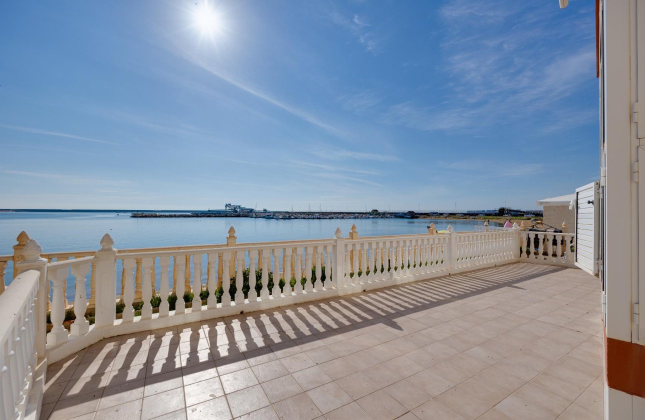 Reventa - Apartamento -
Torrevieja - Playa del Acequión