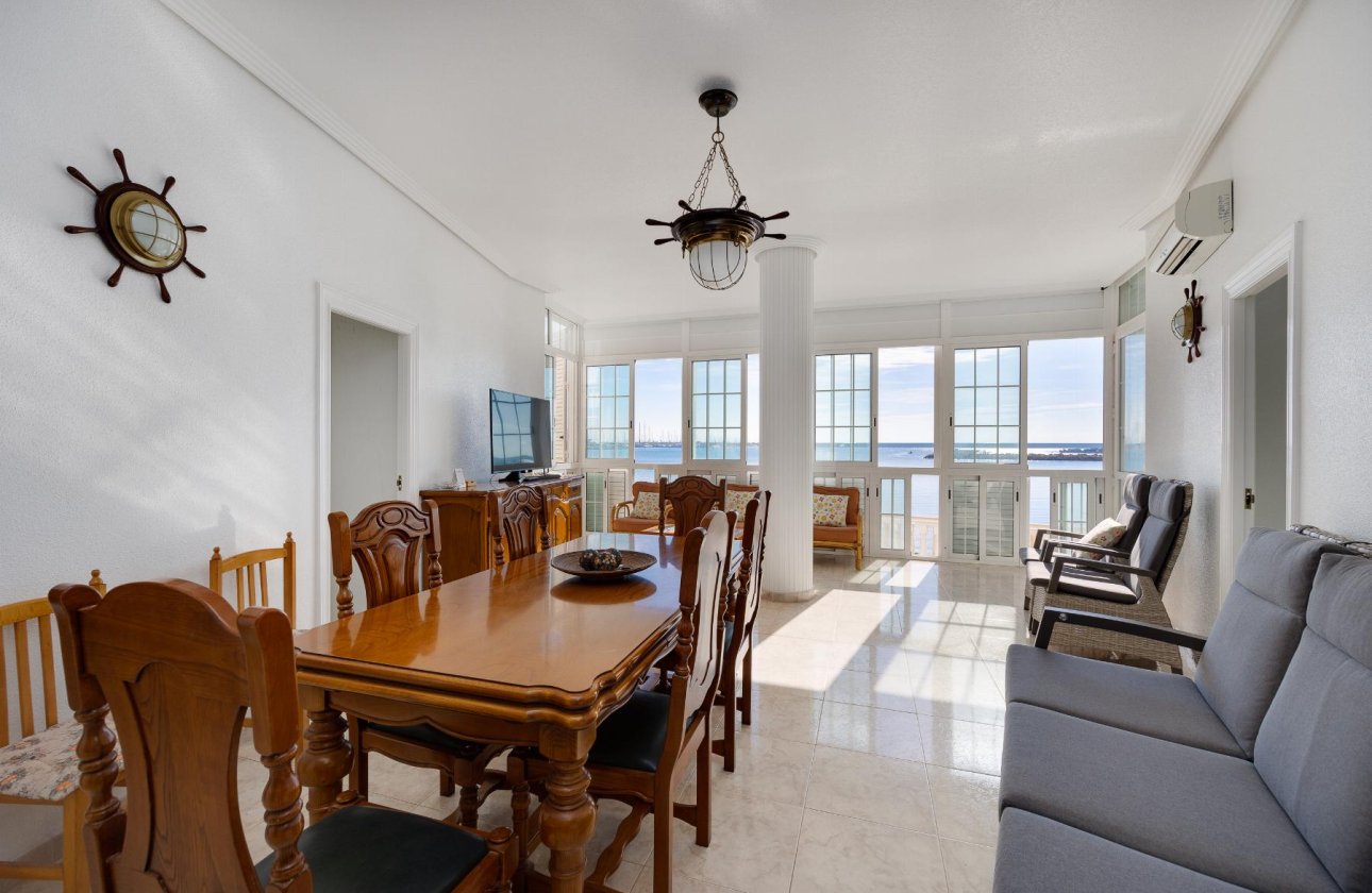 Reventa - Apartamento -
Torrevieja - Playa del Acequión