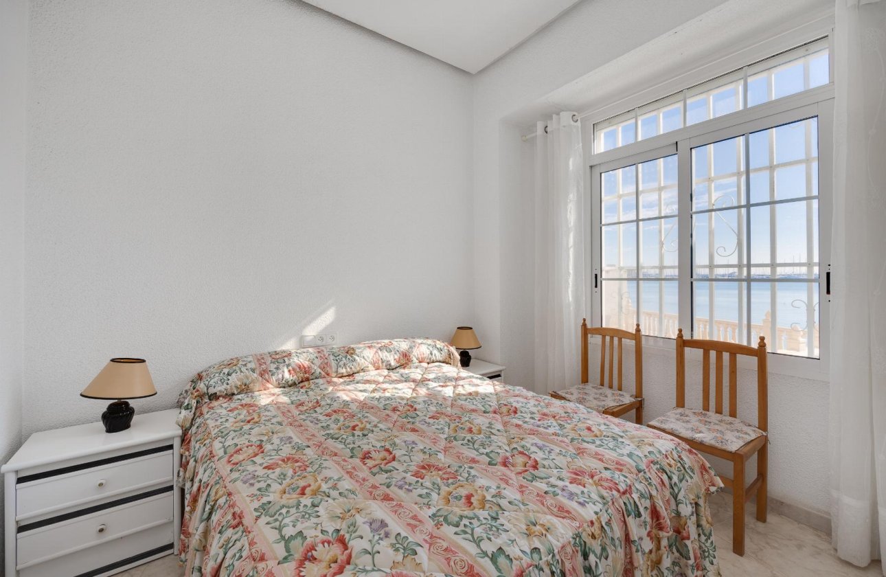 Reventa - Apartamento -
Torrevieja - Playa del Acequión