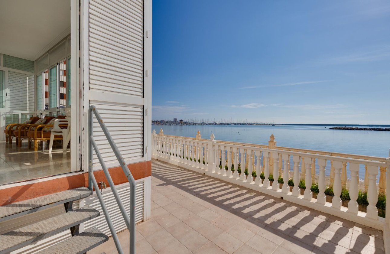 Reventa - Apartamento -
Torrevieja - Playa del Acequión