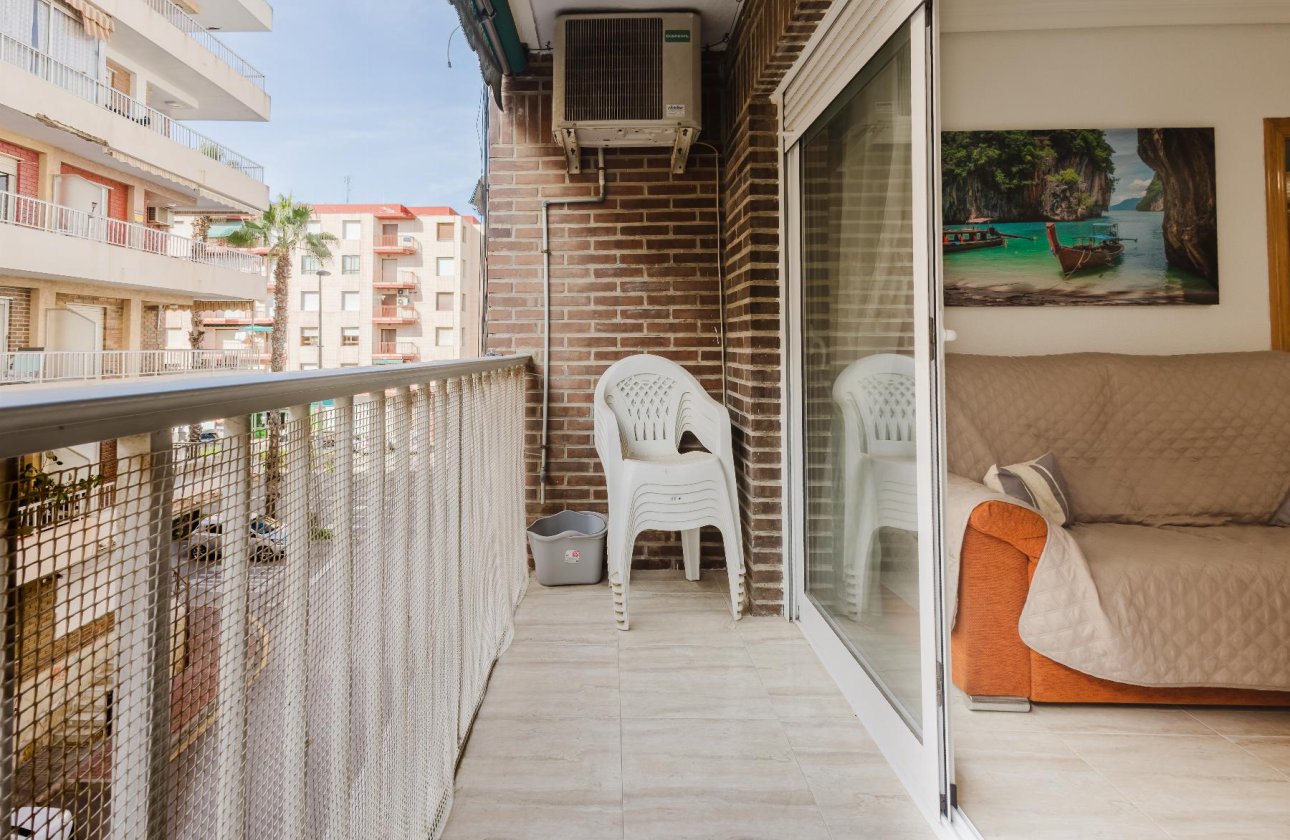 Reventa - Apartamento -
Torrevieja - Playa del Acequión