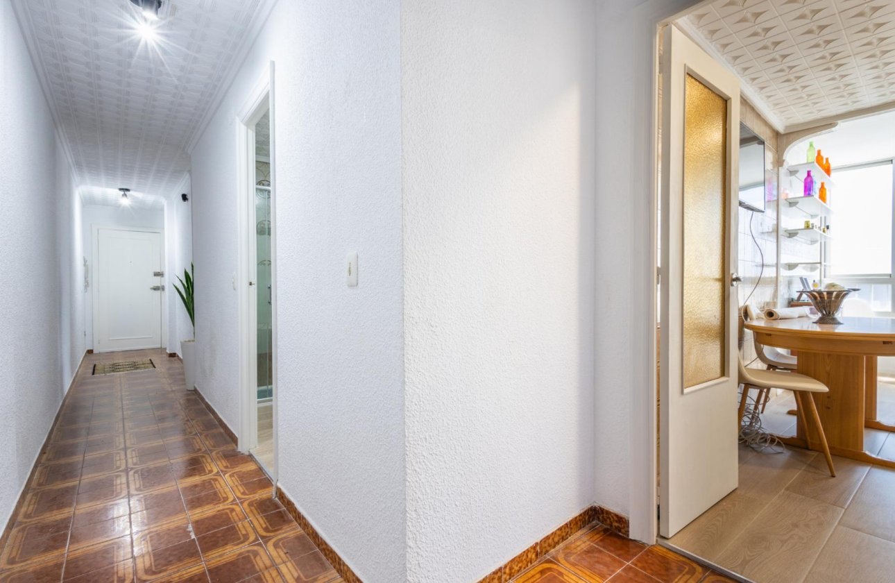 Reventa - Apartamento -
Torrevieja - Playa del Acequión