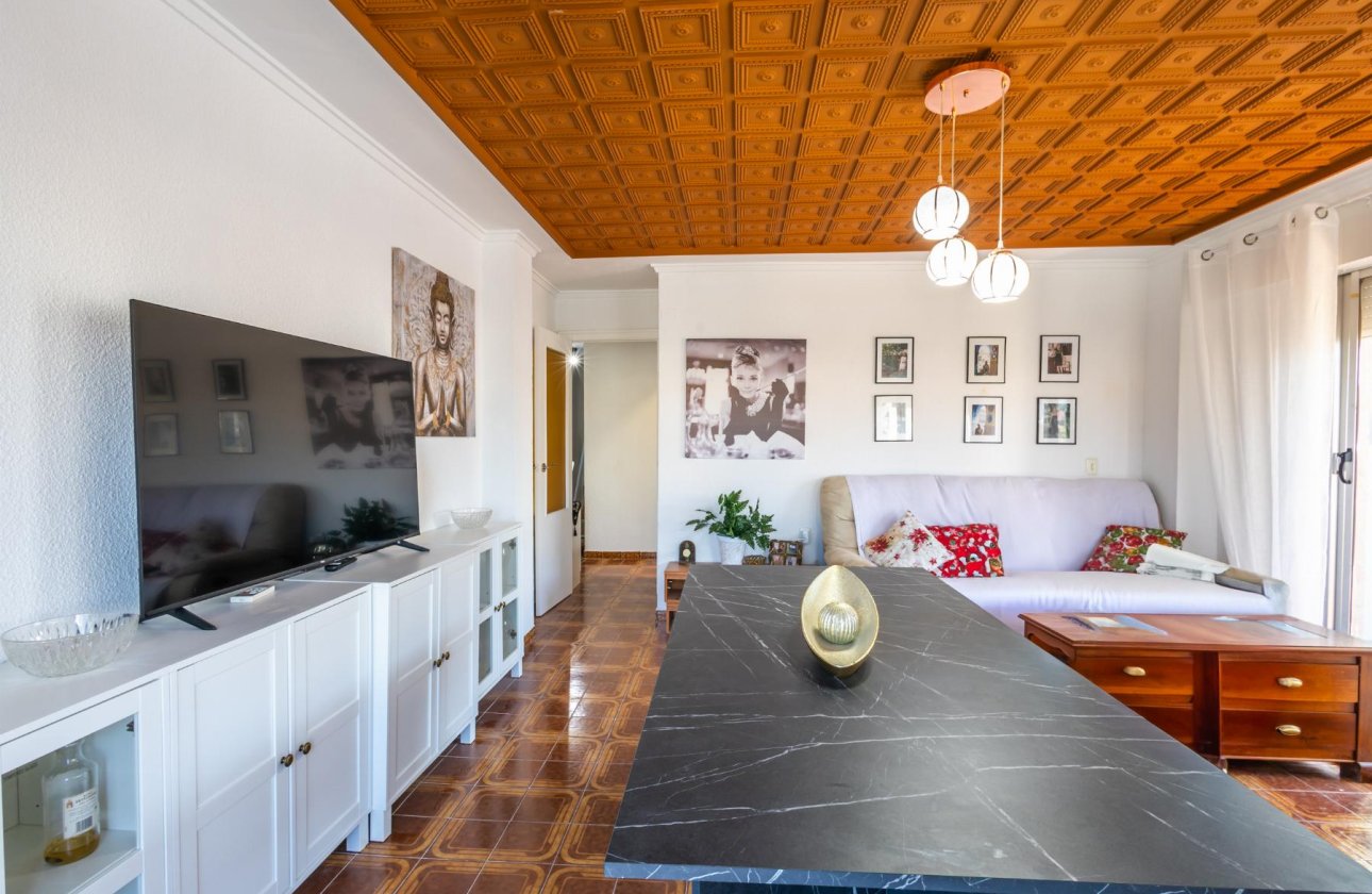 Reventa - Apartamento -
Torrevieja - Playa del Acequión