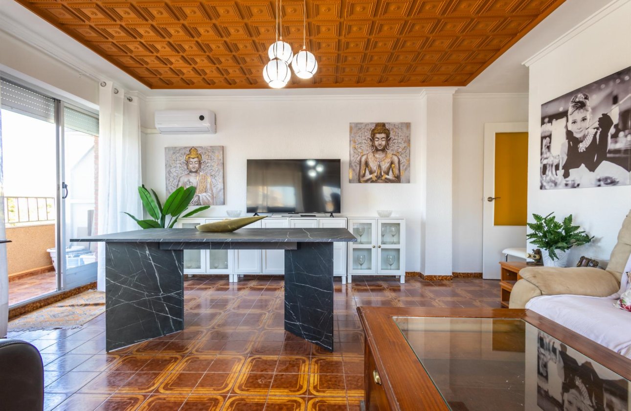 Reventa - Apartamento -
Torrevieja - Playa del Acequión