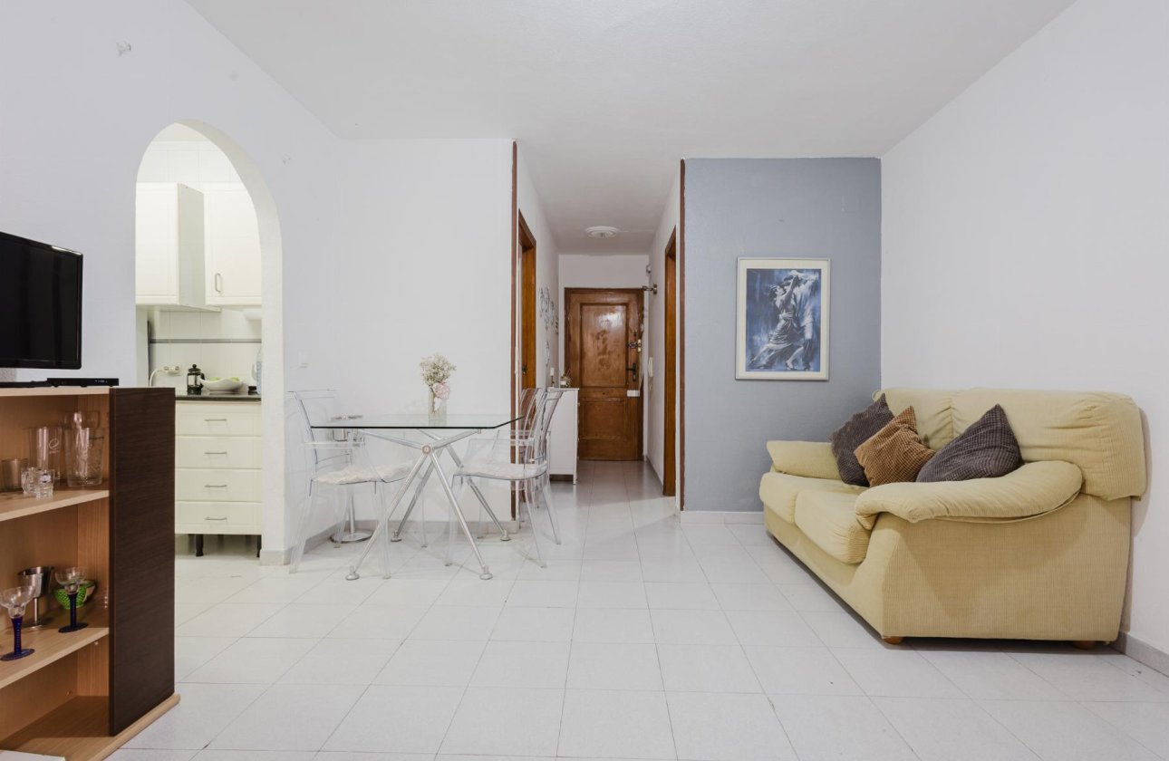 Reventa - Apartamento -
Torrevieja - Playa del Acequión