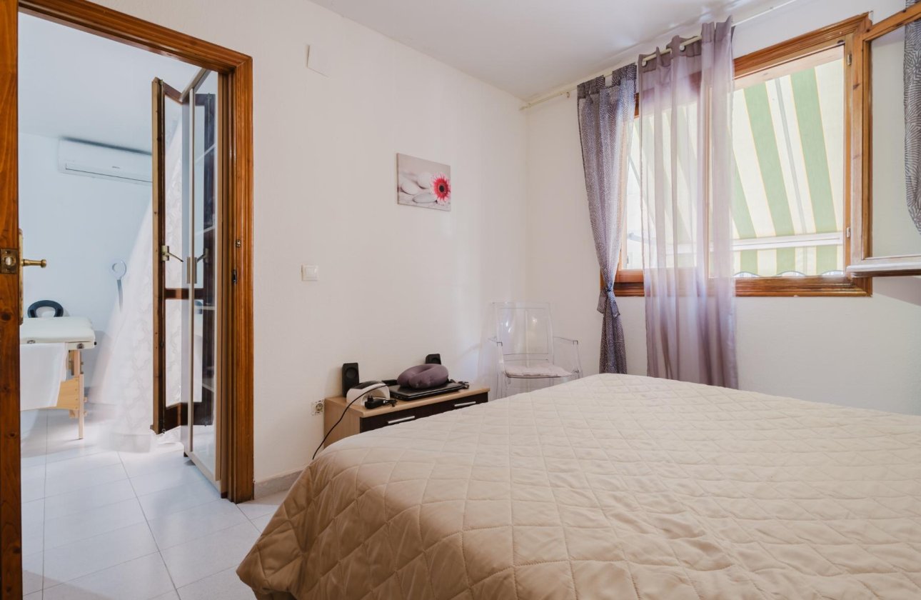 Reventa - Apartamento -
Torrevieja - Playa del Acequión