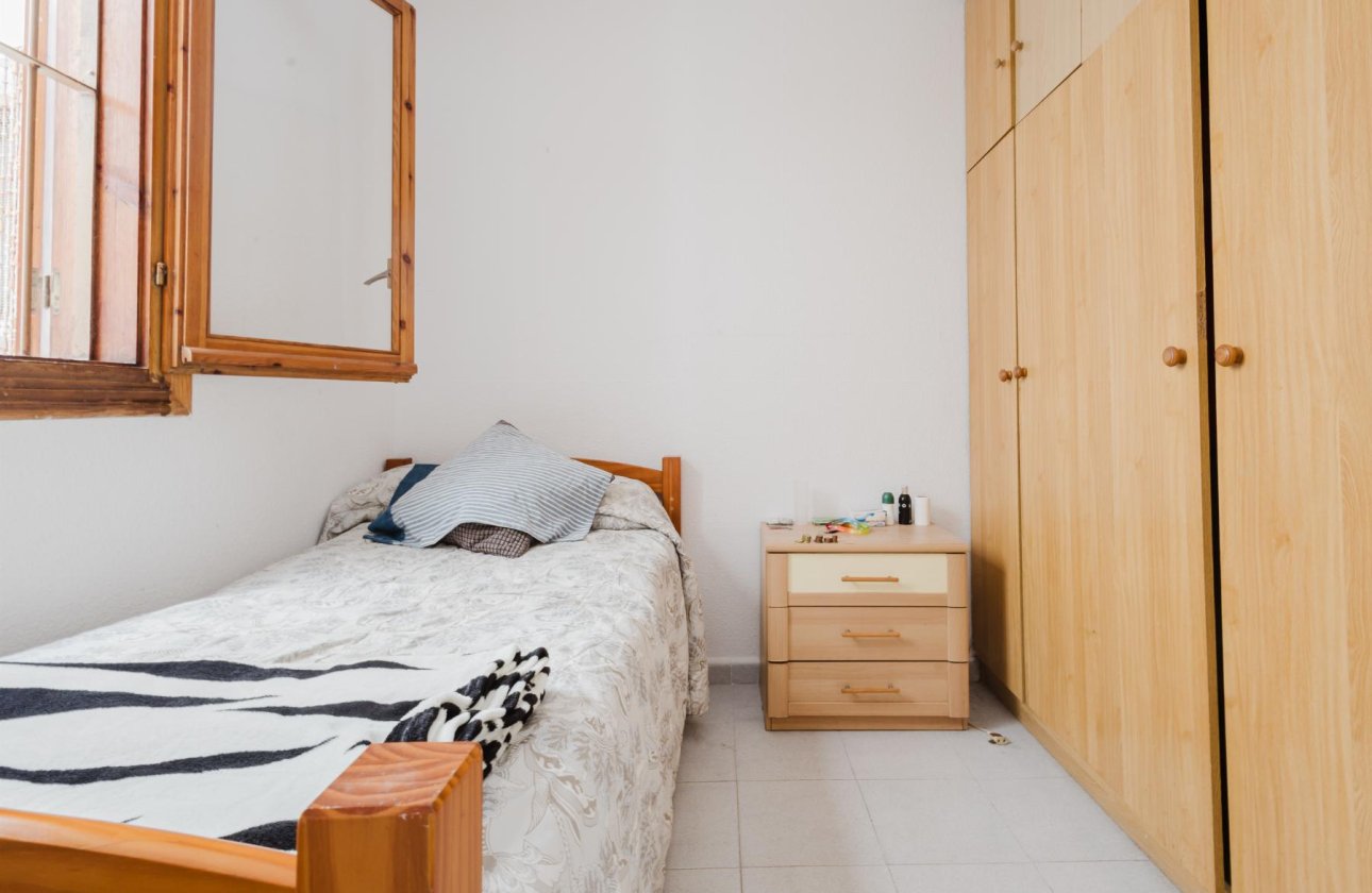 Reventa - Apartamento -
Torrevieja - Playa del Acequión