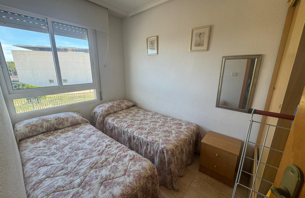 Reventa - Apartamento -
Torrevieja - Playa del Acequión