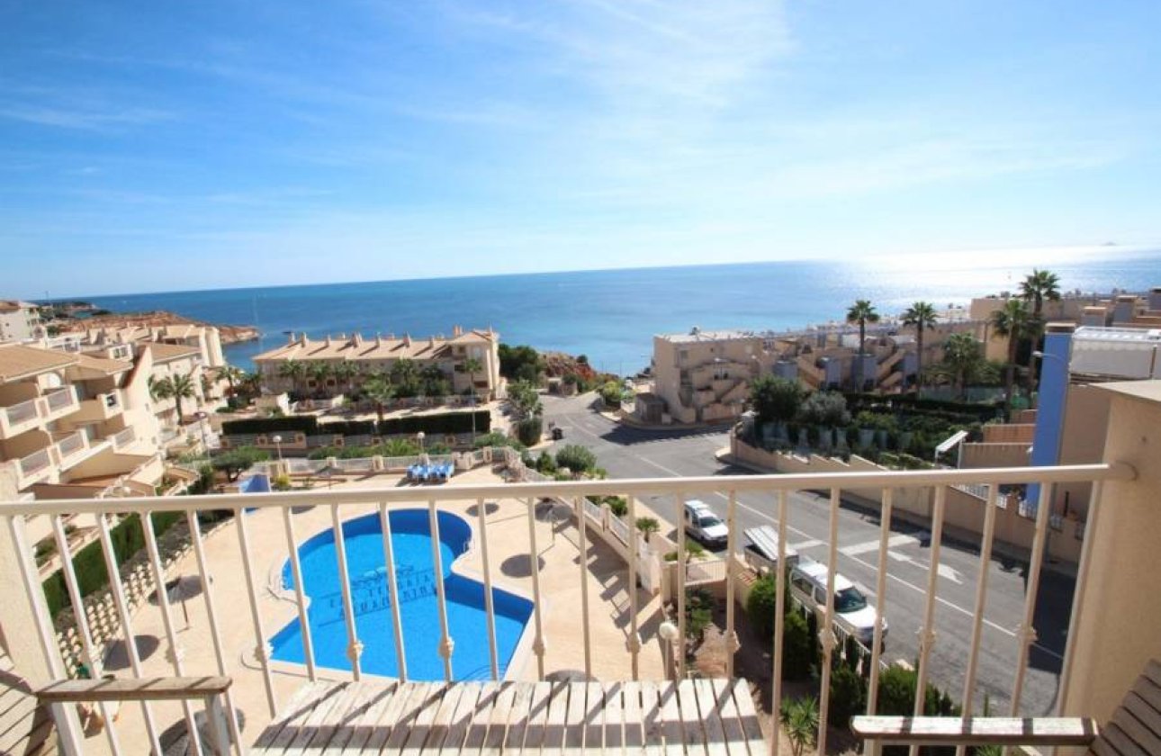 Reventa - Ático -
Orihuela Costa - Campoamor