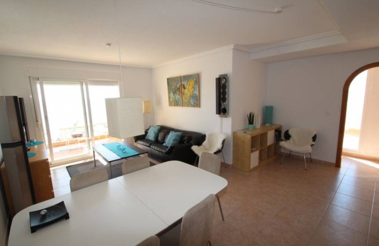 Reventa - Ático -
Orihuela Costa - Campoamor