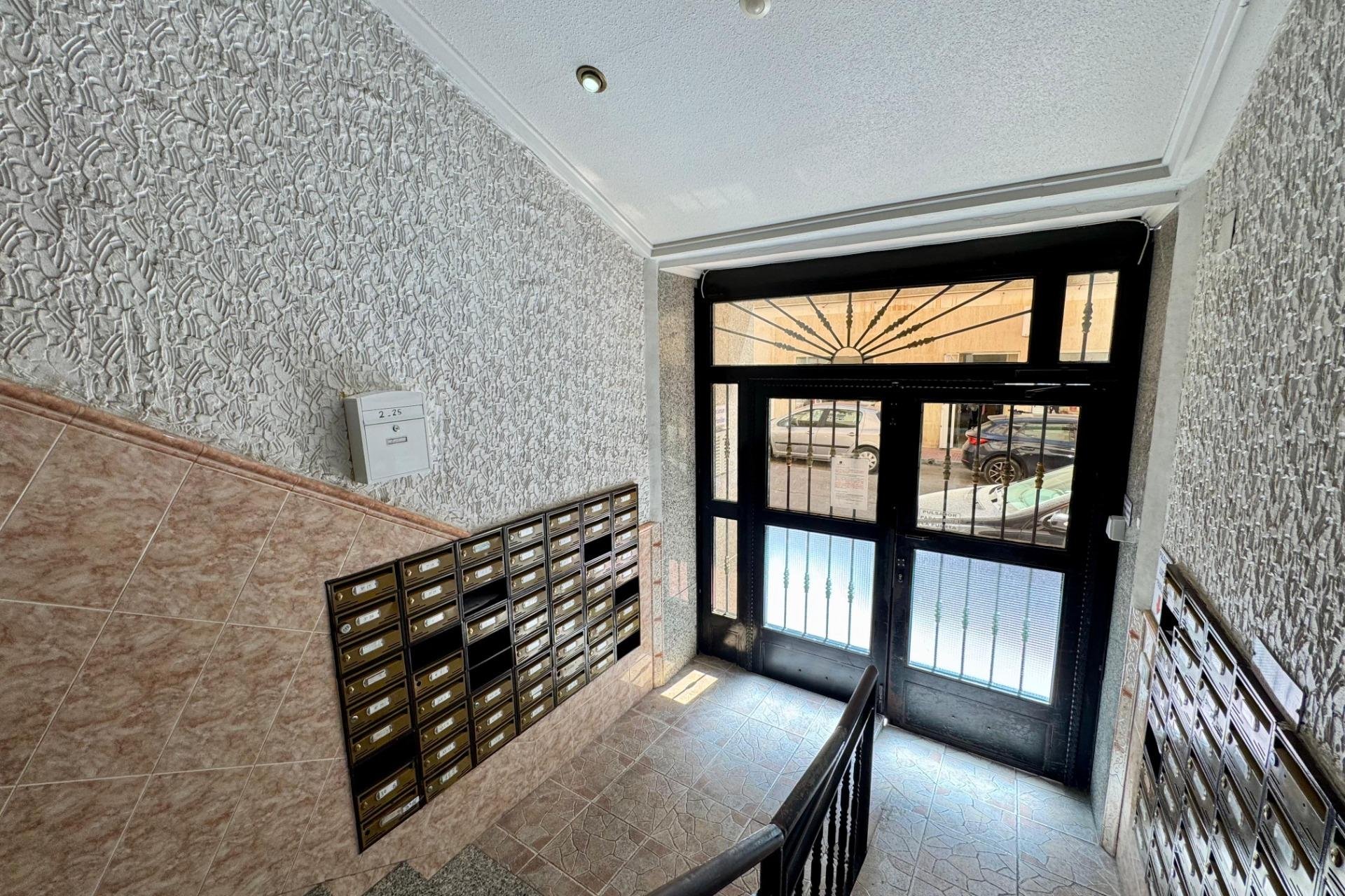 Reventa - Ático -
Torrevieja - Centro