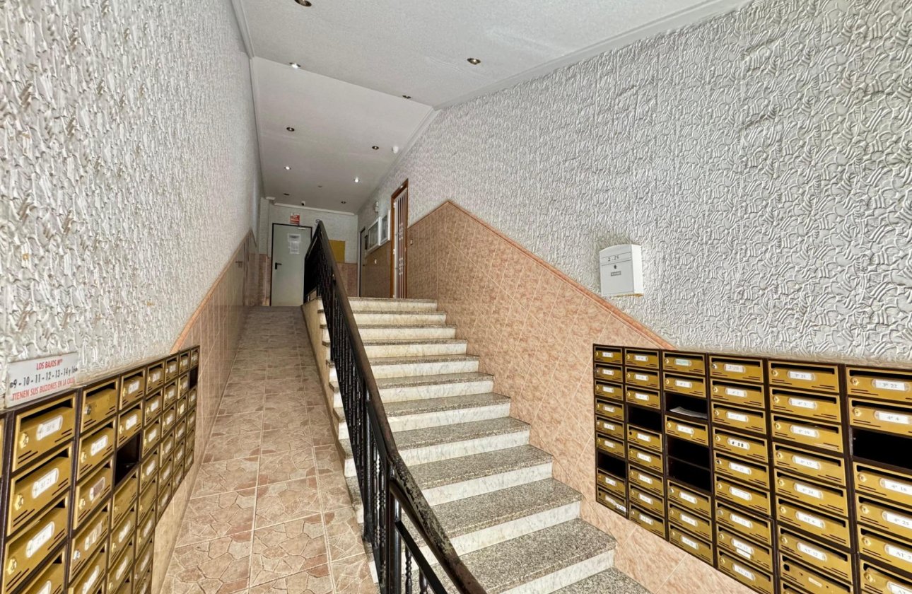 Reventa - Ático -
Torrevieja - Centro