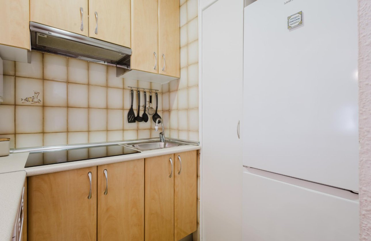 Reventa - Bungalow -
Torrevieja - playa de los naufragos