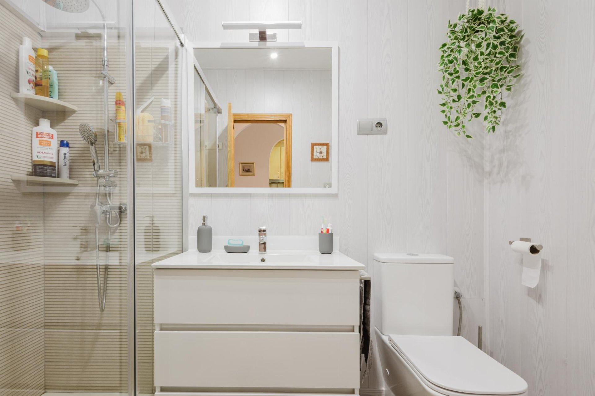 Reventa - Bungalow -
Torrevieja - playa de los naufragos