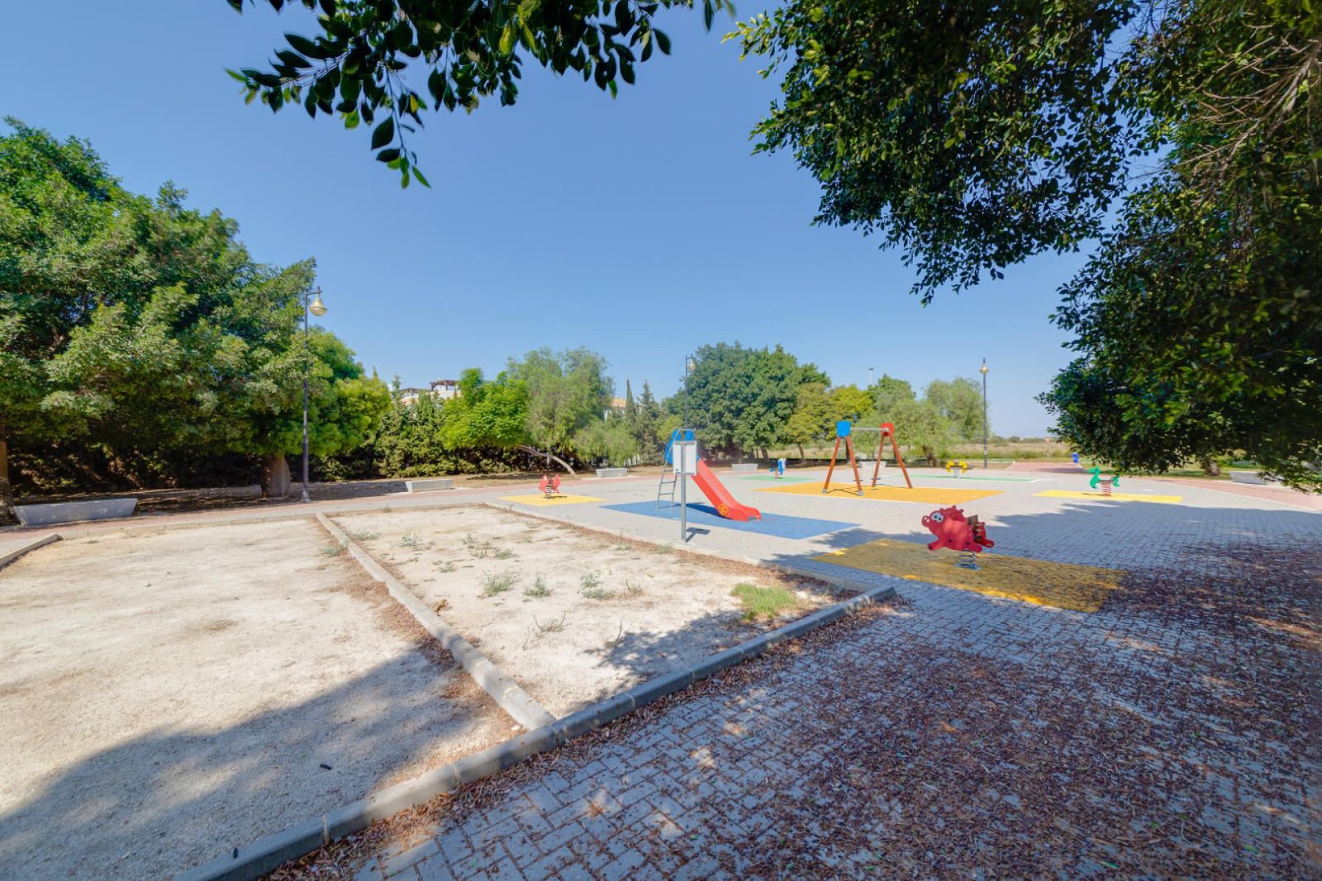 Reventa - Bungalows Planta Alta -
Torrevieja - Carrefour