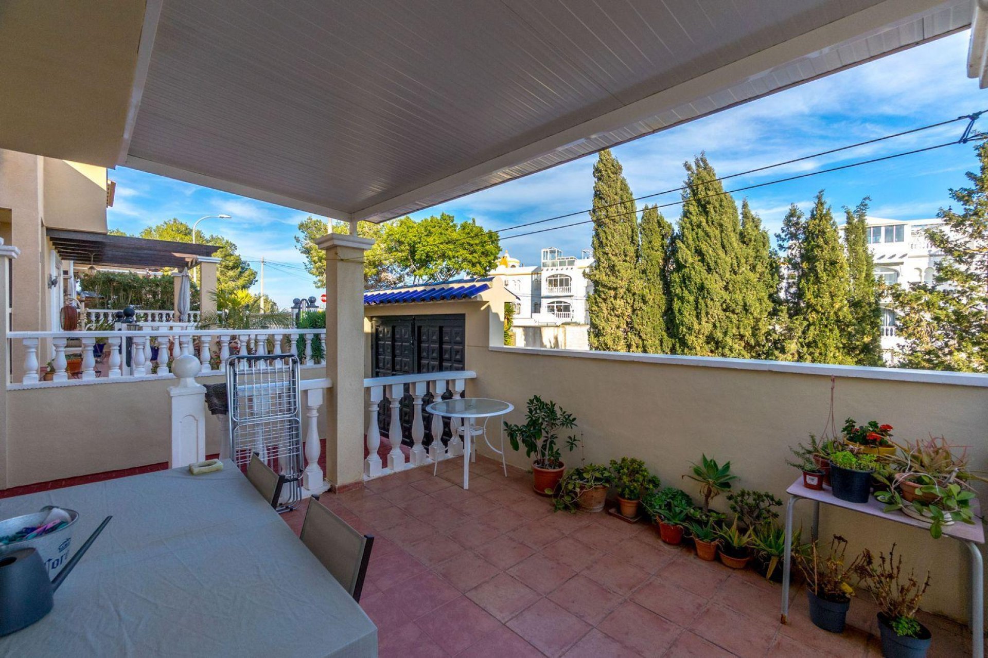 Reventa - Casa -
Orihuela Costa - Las Filipinas
