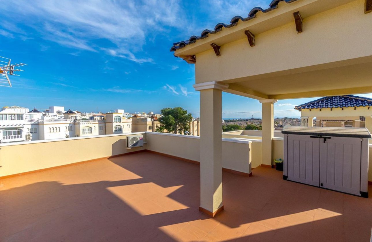 Reventa - Casa -
Orihuela Costa - Las Filipinas