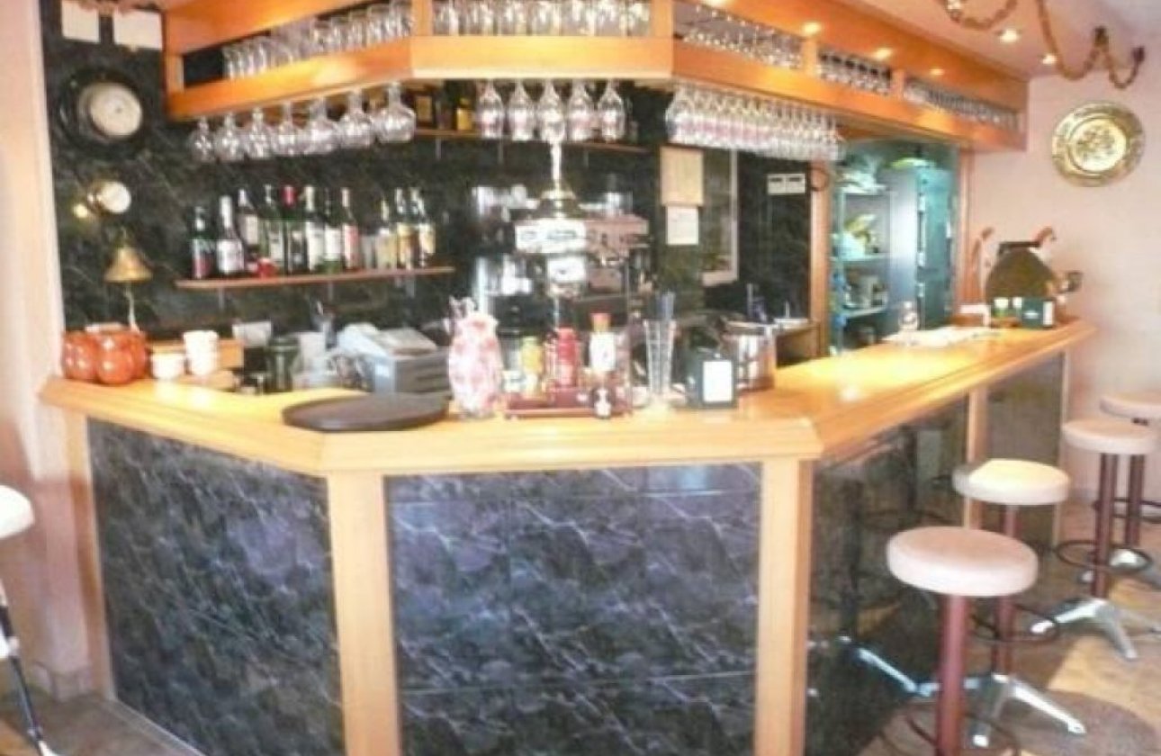 Reventa - Commercial Premises -
Torrevieja - Acequion