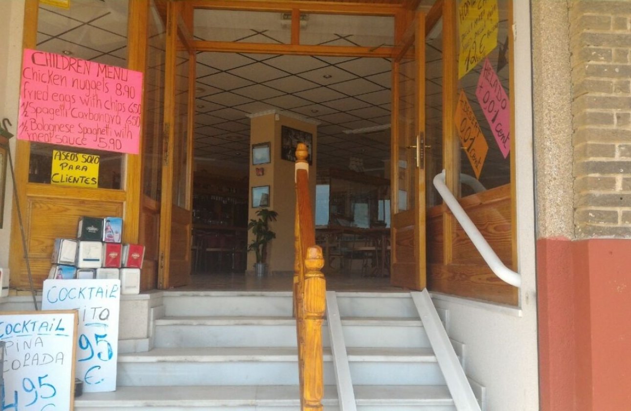 Reventa - Commercial Premises -
Torrevieja - Acequion