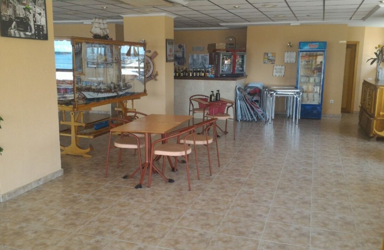 Reventa - Commercial Premises -
Torrevieja - Acequion