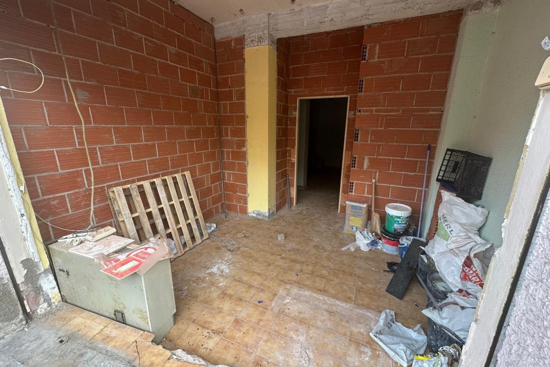 Reventa - Commercial property -
Alicante - Alicante Centro