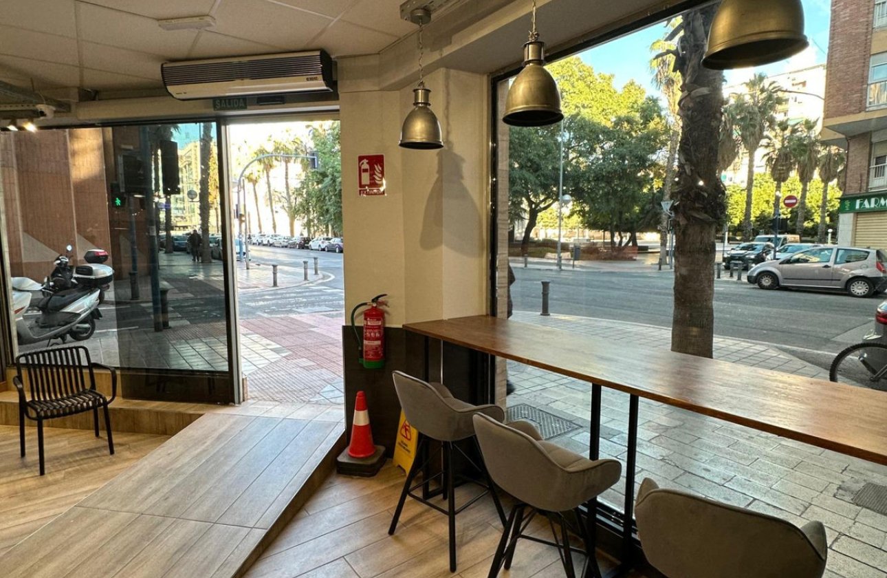 Reventa - Commercial property -
Alicante - Alicante Centro