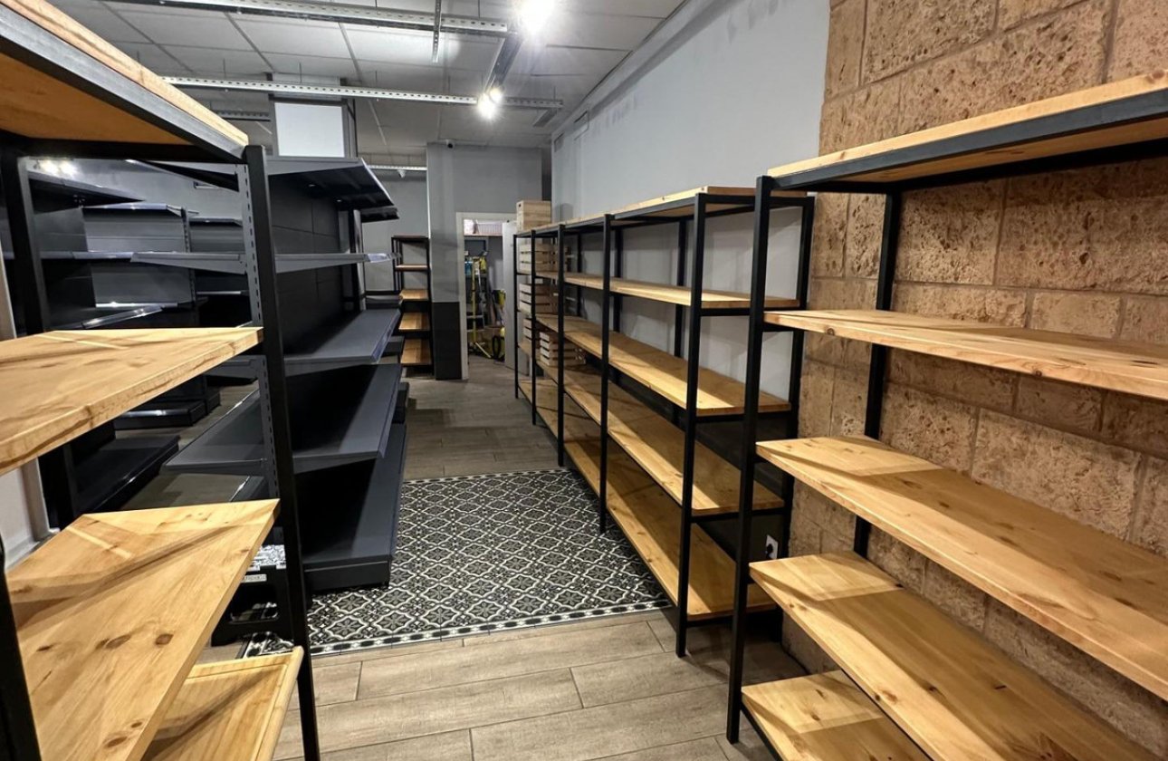 Reventa - Commercial property -
Alicante - Alicante Centro