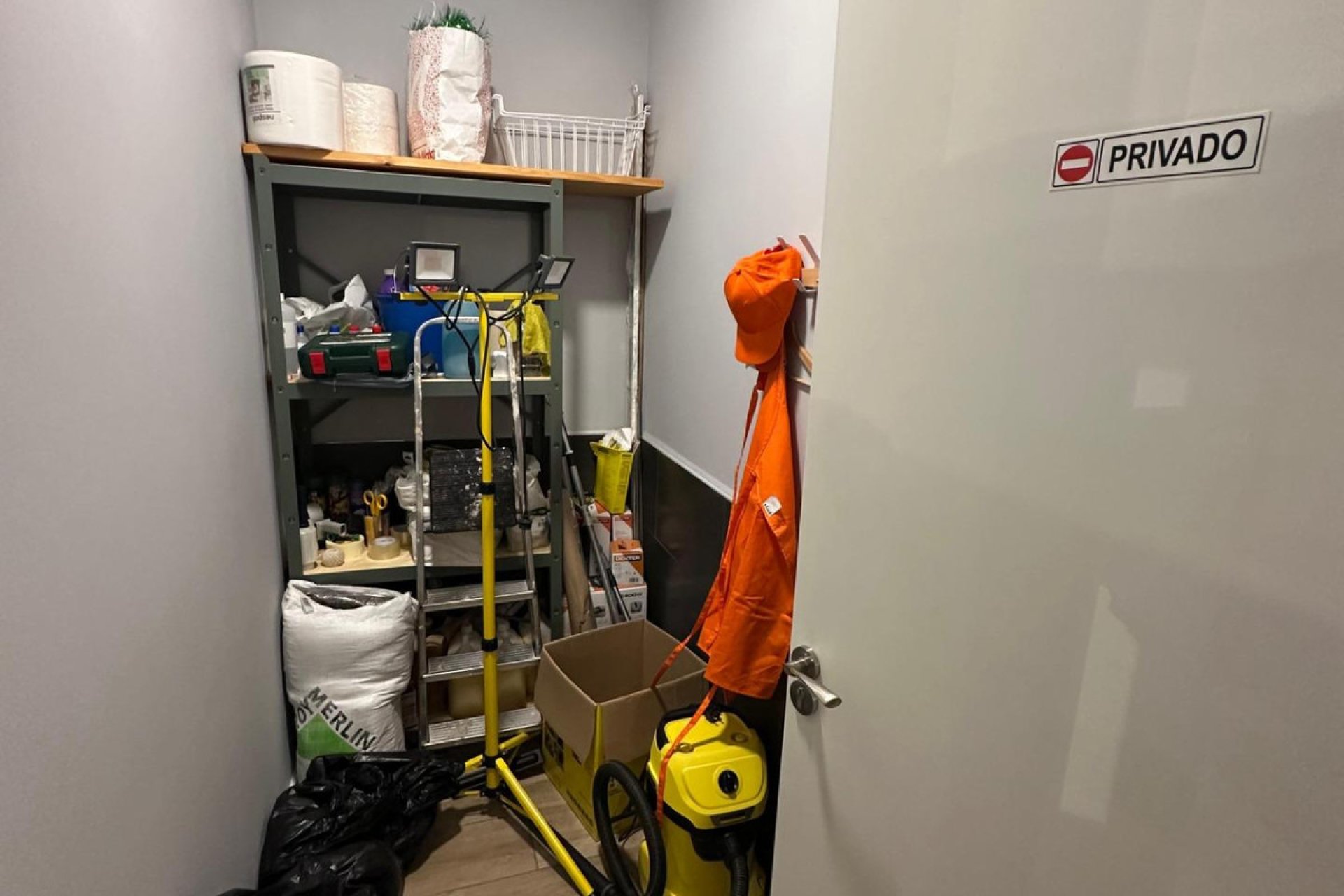 Reventa - Commercial property -
Alicante - Alicante Centro