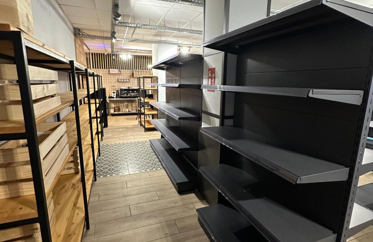 Reventa - Commercial property -
Alicante - Alicante Centro