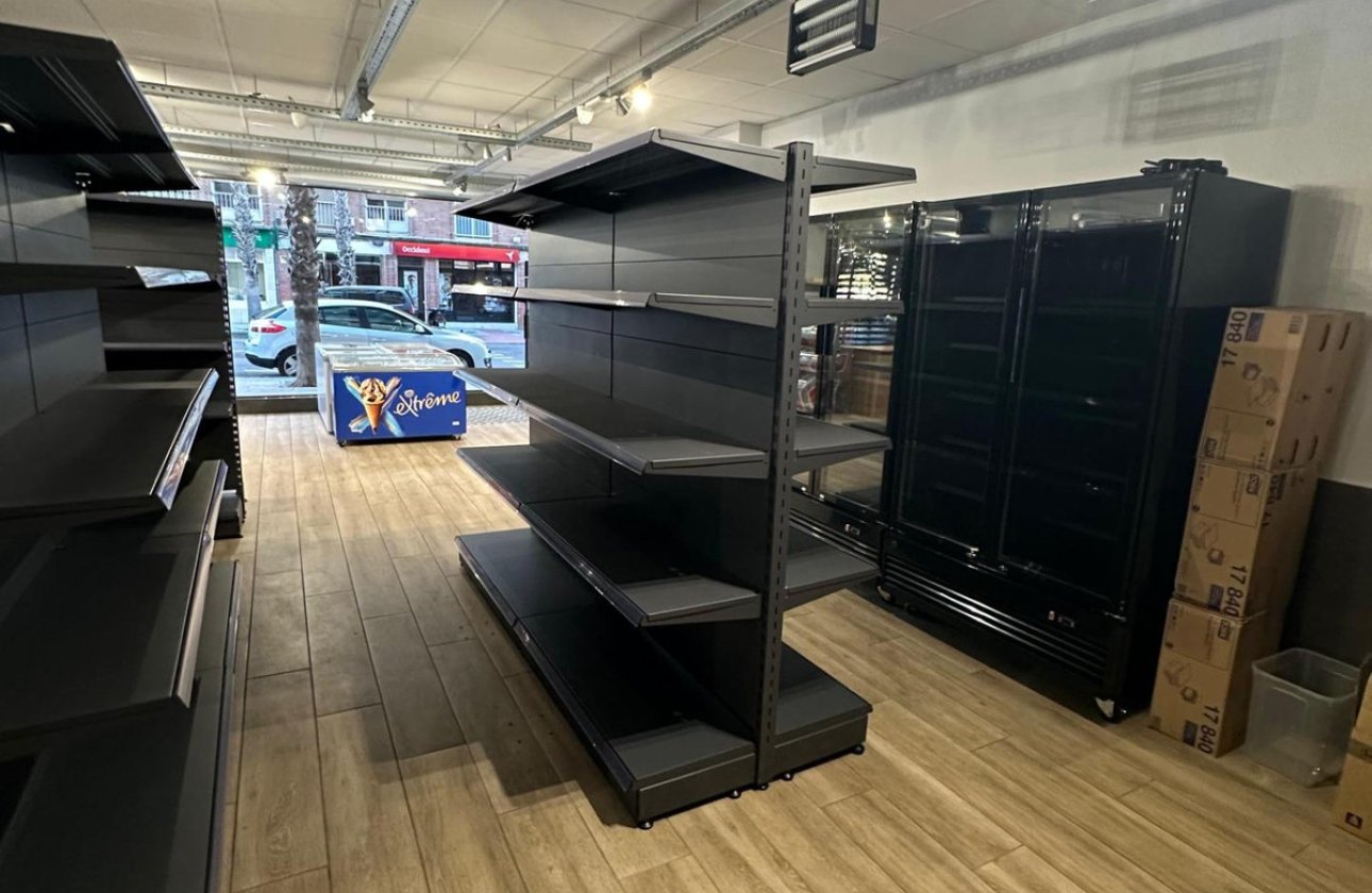 Reventa - Commercial property -
Alicante - Alicante Centro