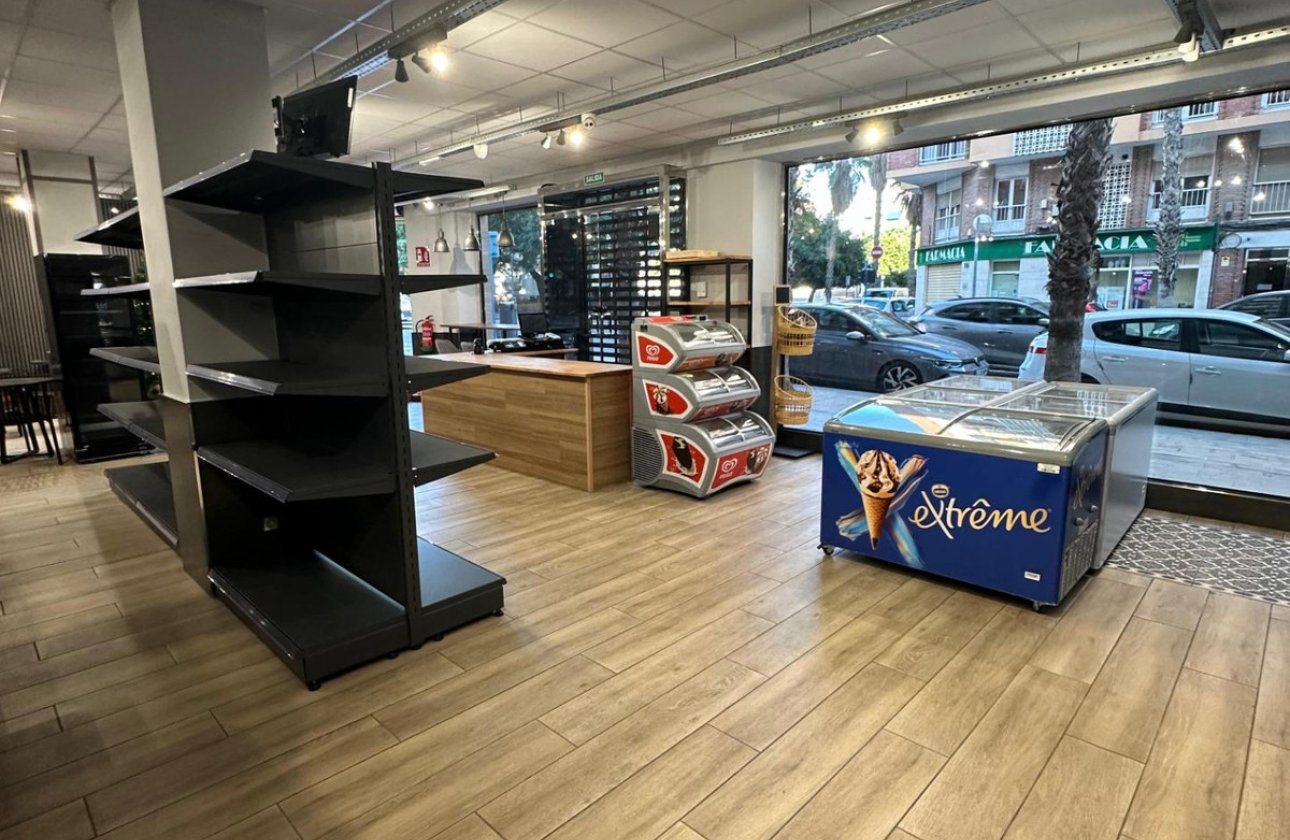 Reventa - Commercial property -
Alicante - Alicante Centro