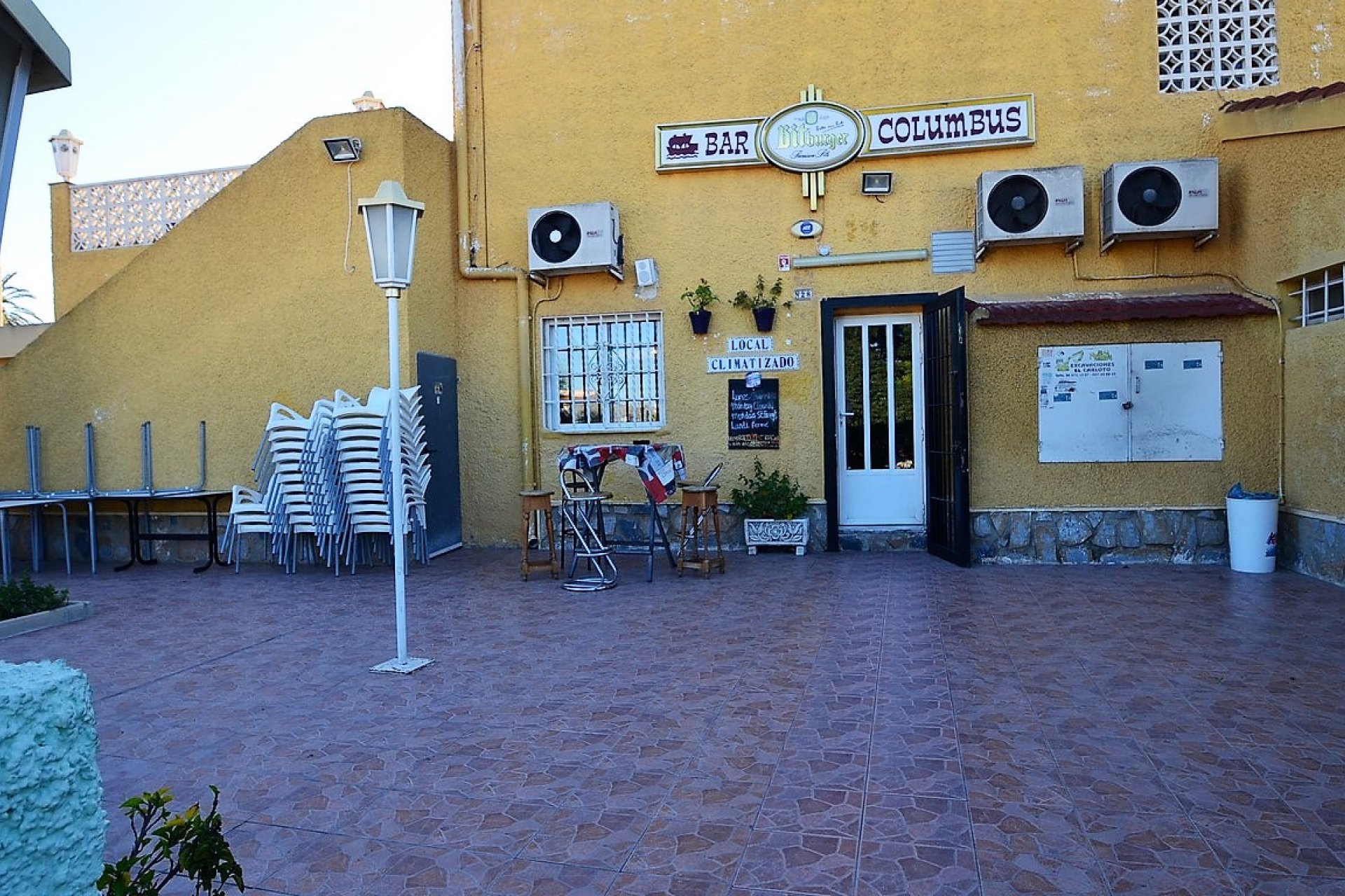 Reventa - Commercial property -
Alicante City - La Torreta