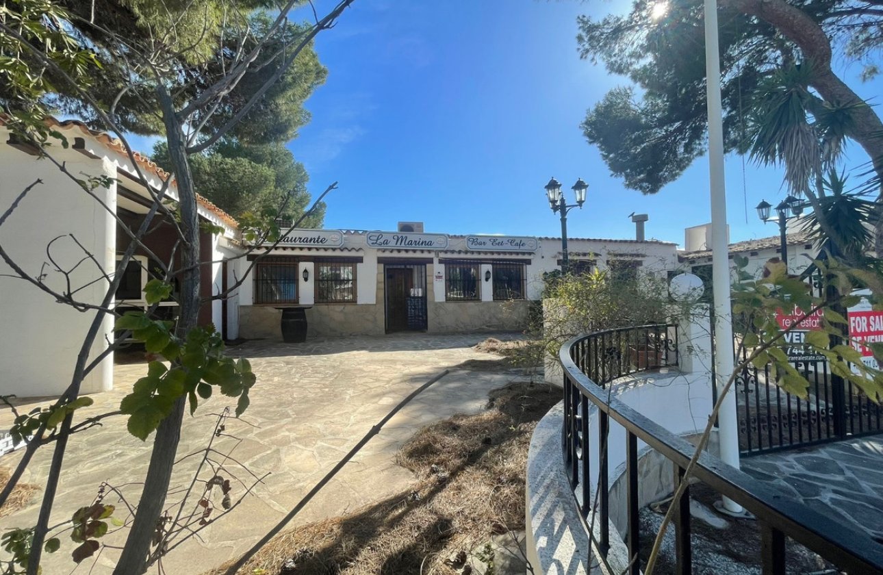 Reventa - Commercial property -
Benissa - Benissa Centro