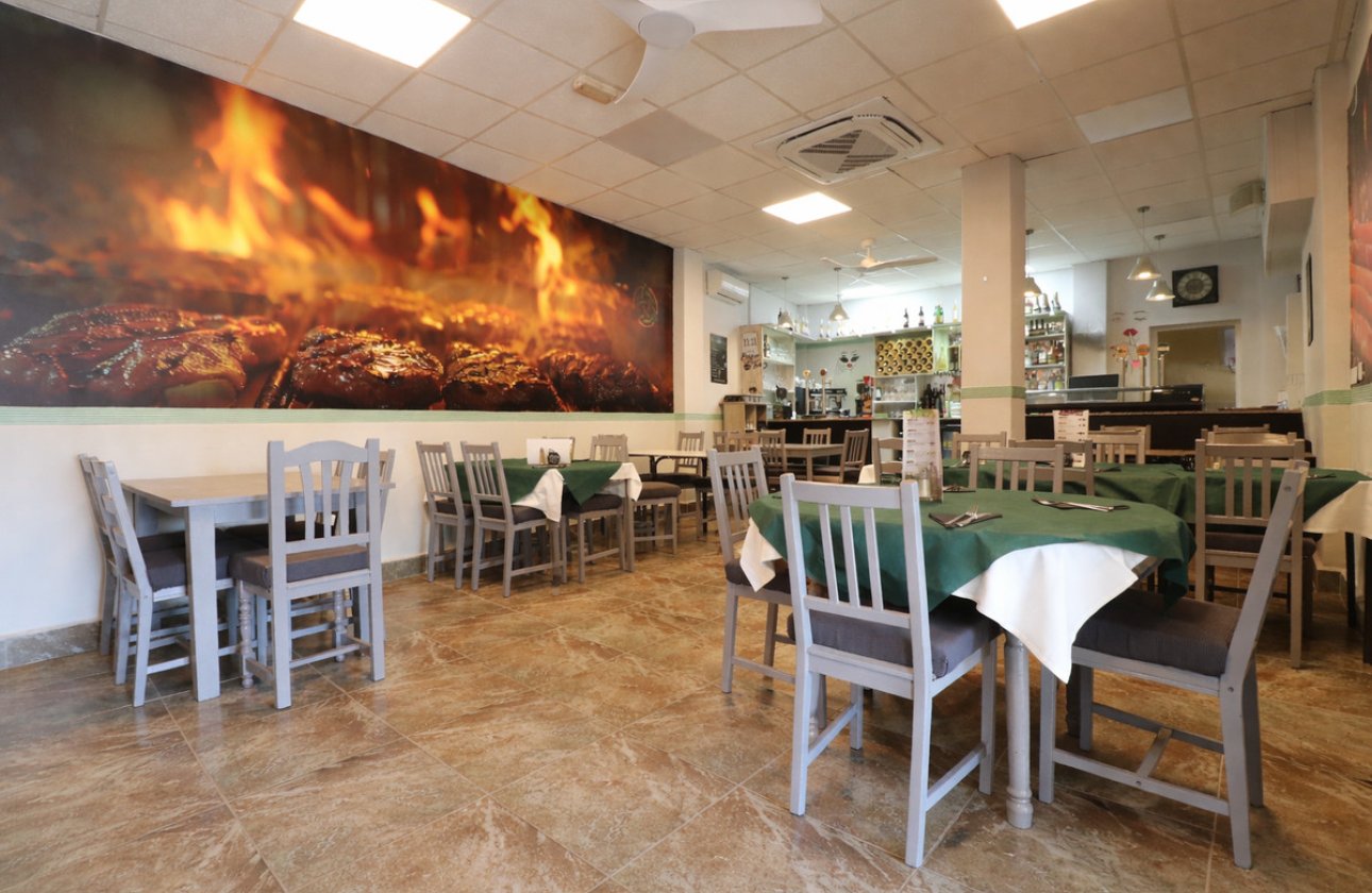 Reventa - Commercial property -
Catral - Catral Centro