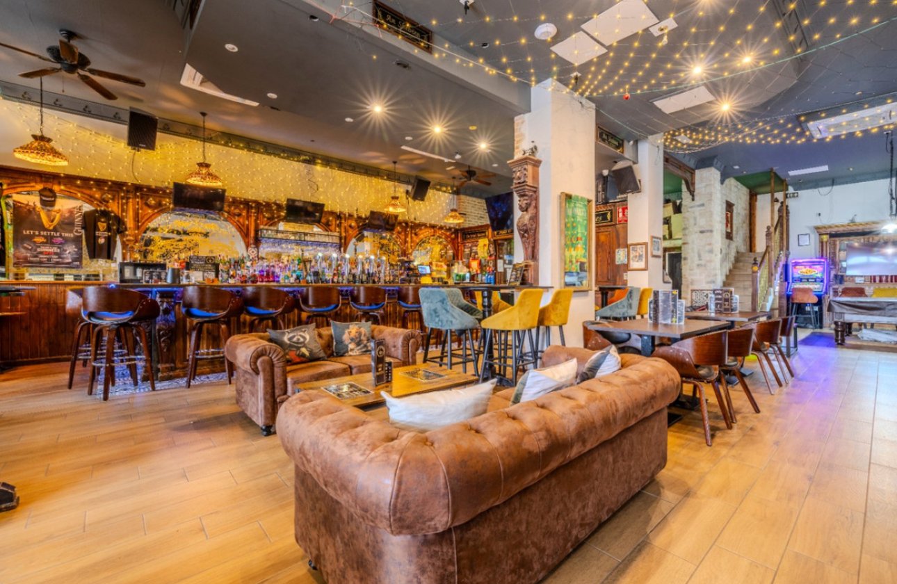 Reventa - Commercial property -
Jávea - Xàbia - Jávea - Xàbia Centro