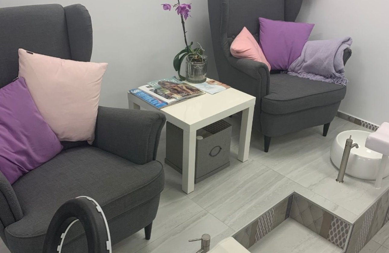 Reventa - Commercial property -
Orihuela - La Zenia