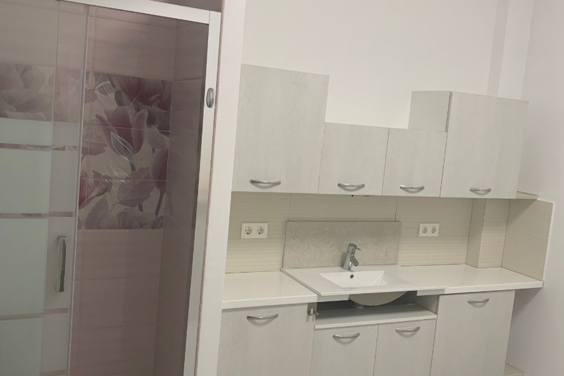 Reventa - Commercial property -
Orihuela - La Zenia