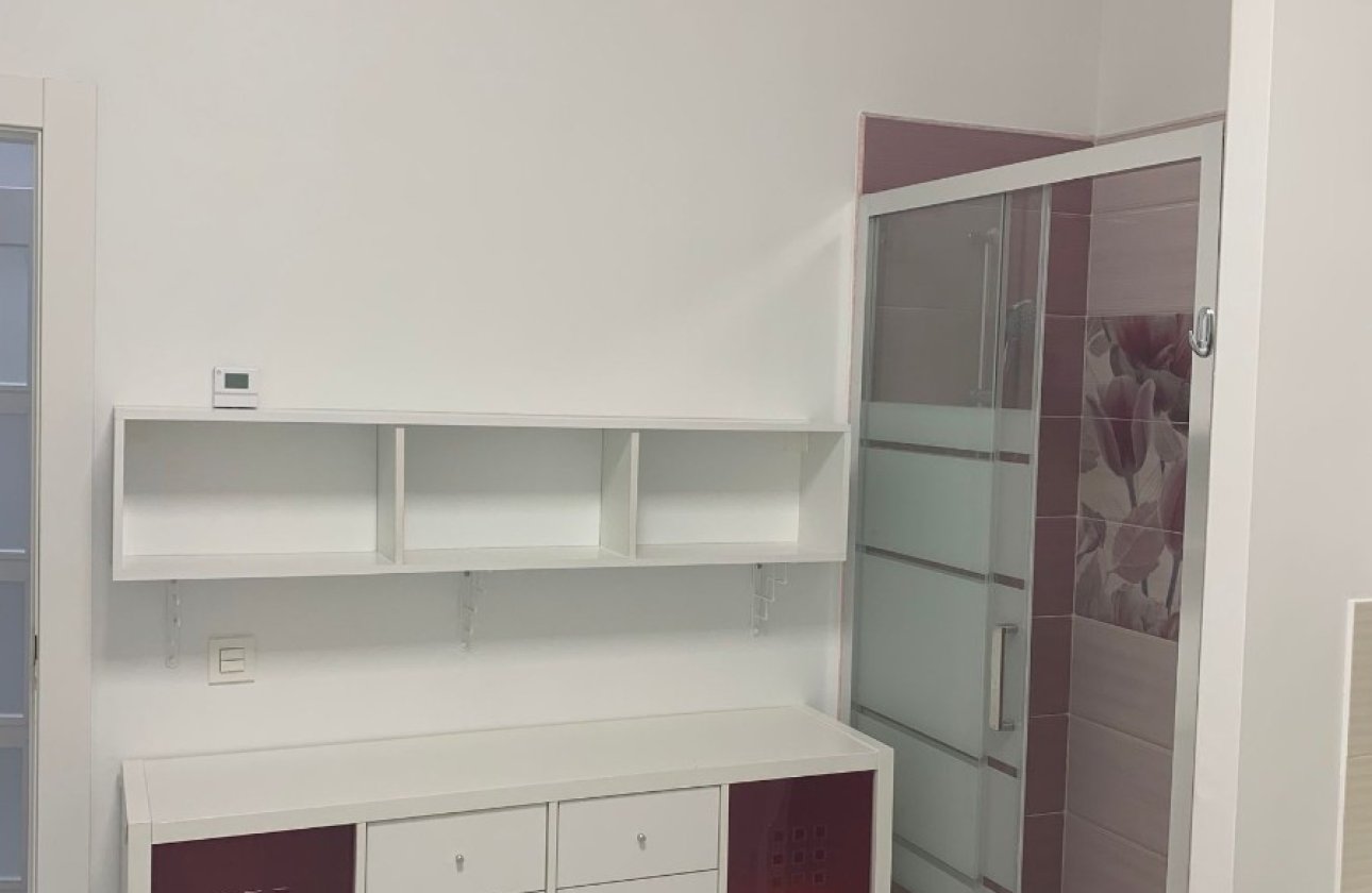 Reventa - Commercial property -
Orihuela - La Zenia